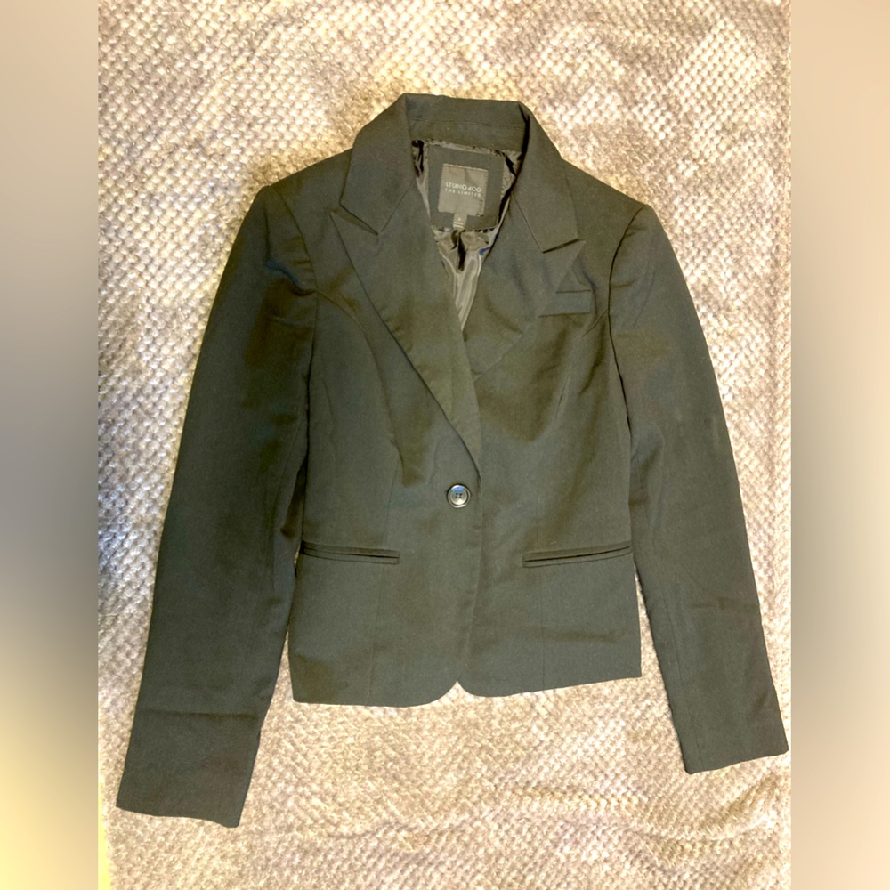 The Limited Blazer, Size 2 Women’s, Studio 400